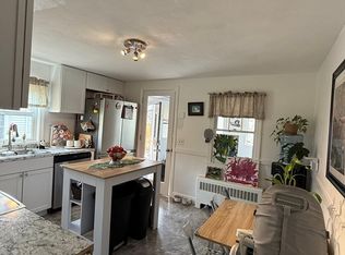 87 Weaver Rd, Springfield, MA 01107