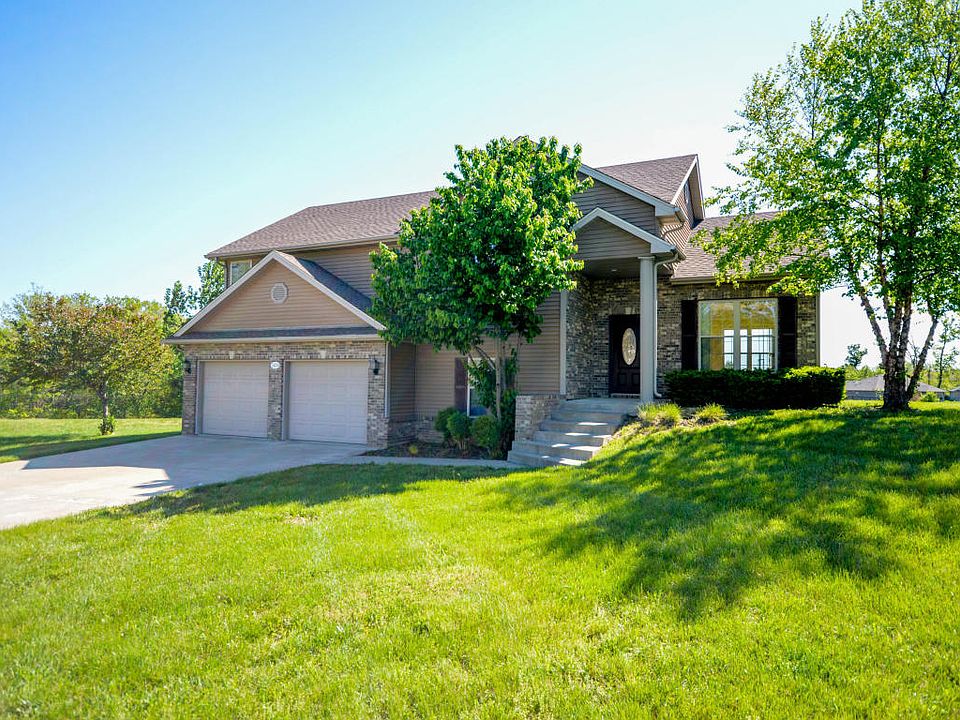 2nd image of 3404 Alligator Ln