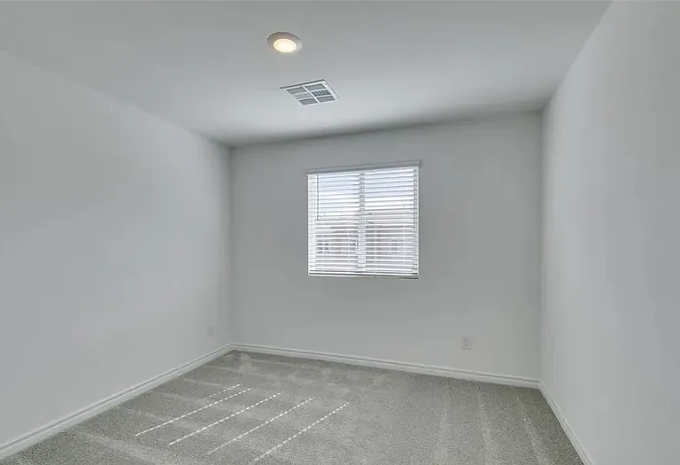Benhill Grove Ct — Photo 15