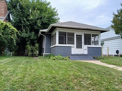 2nd image of 609 E Fairview Ave