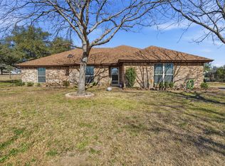 215 Younger Ranch Rd, Azle, TX 76020