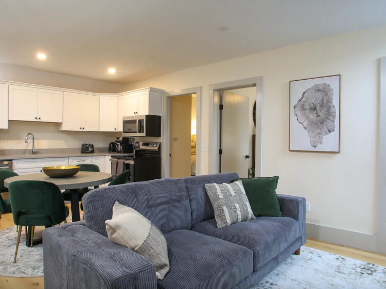 2 bed, $3,250 — Photo 1
