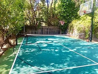 1539 Miramar Ln — Photo 2