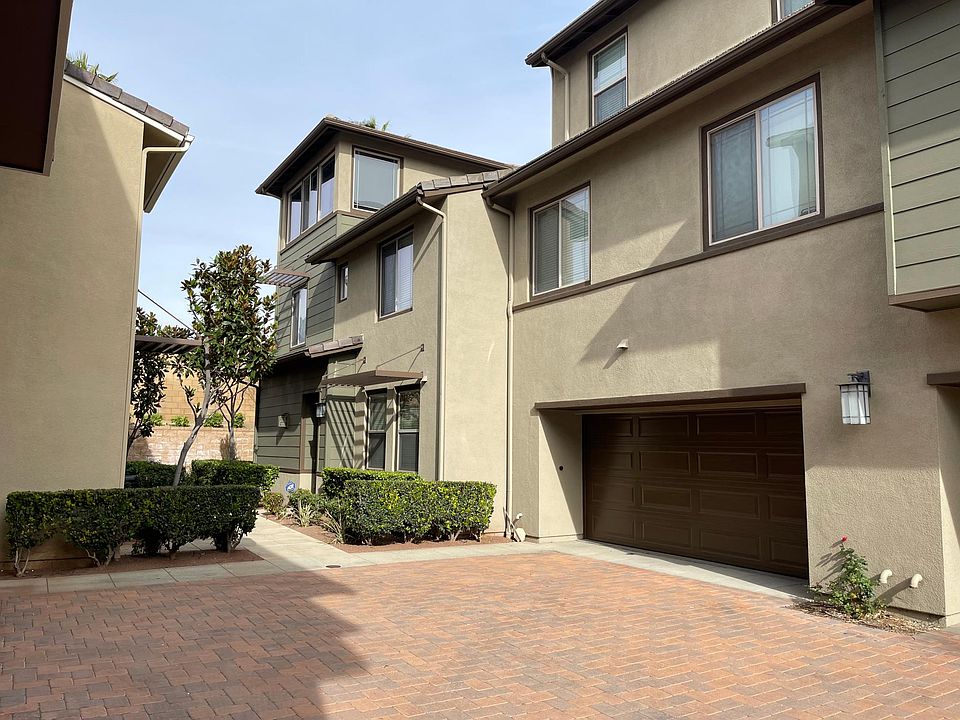 1st image of 12346 Hollyhock Dr Unit 1