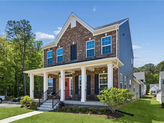 127 Legacy Blvd, Poquoson, VA 23662