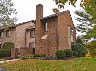 9601 Shadow Oak Dr, Montgomery Village, MD 20886