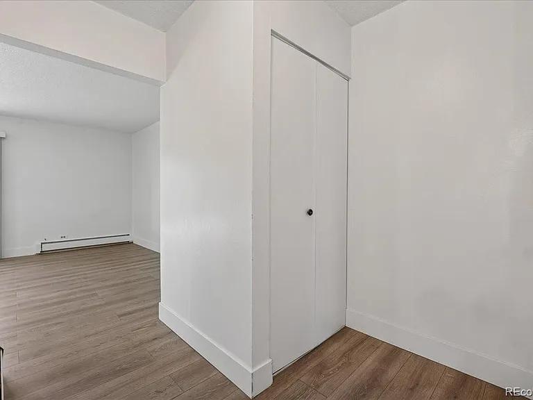 2150 S Vaughn Way #202D — Photo 23