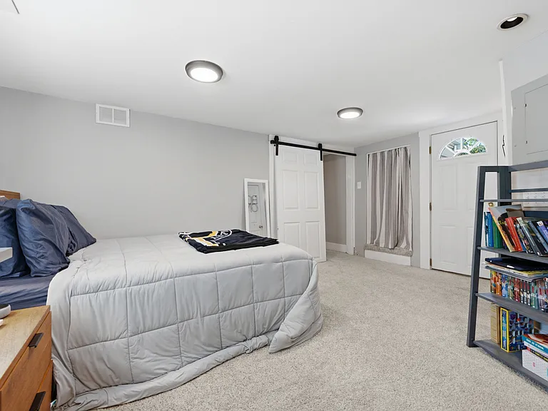 305 Centennial Ave — Photo 41