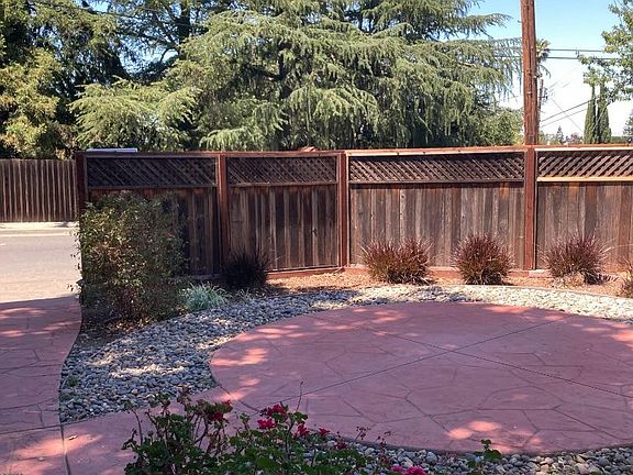 4th image of 16570 Garden Ln