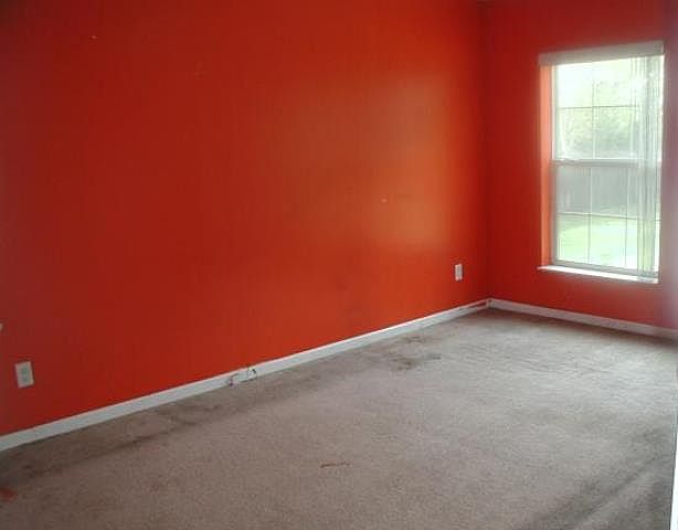 1st image of 513 N 10th Ave