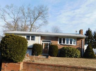 39 Imrie St, Randolph, MA 02368