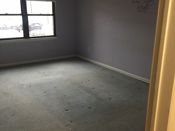 4th image of 206 Summit Ave