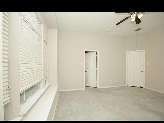 3rd image of 4308 Lansbury Ln