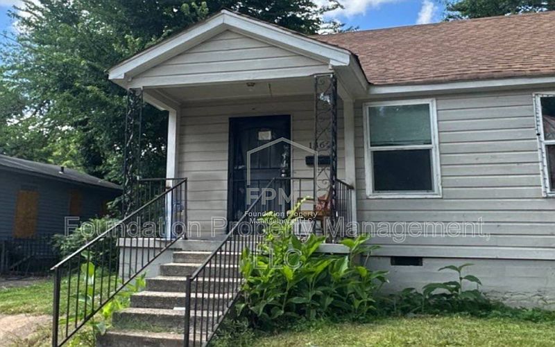 2nd image of 1362 E Trigg Ave