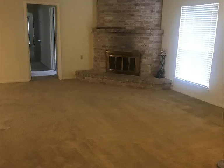 6151 Briar Glade Dr — Photo 7