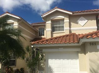 985 Eastham Way APT 202, Naples, FL 34104