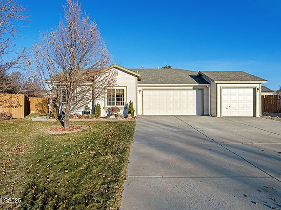 2nd image of 7766 Corneta Ct