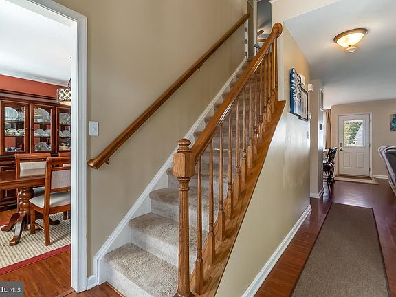 2nd image of 6100 Three Cedars Ln