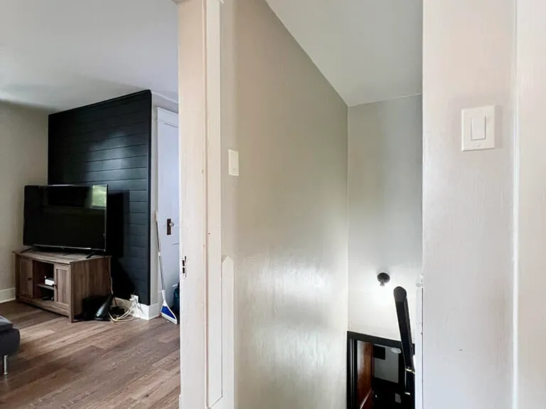 437 S 73rd St — Photo 11