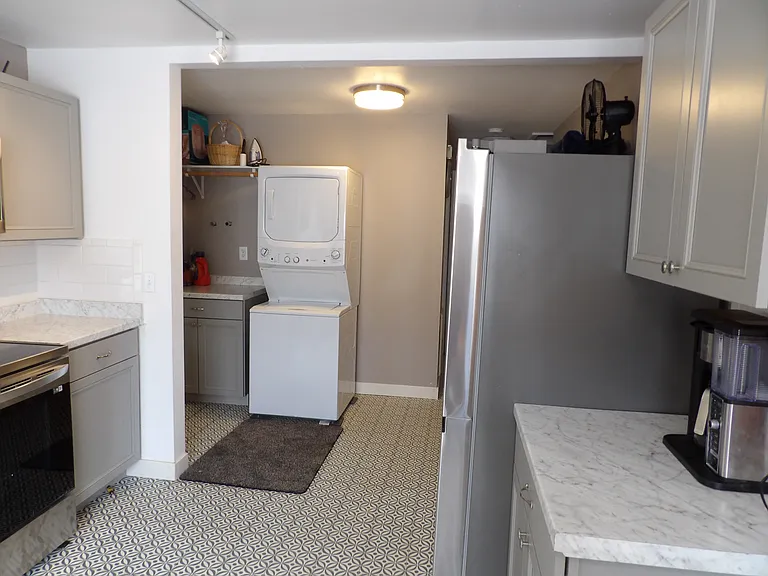 1042 W Gem Ave — Photo 11