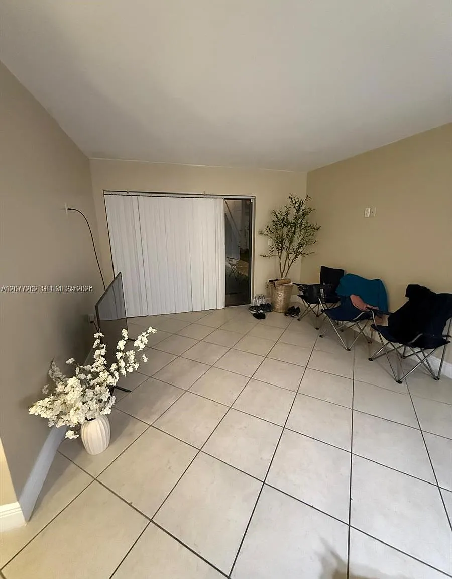 Magnolia Lane Condo — Photo 3