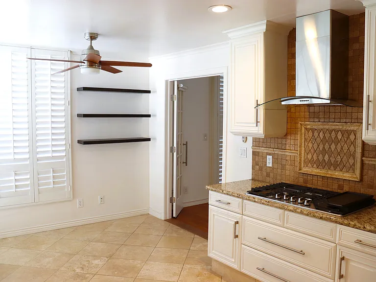 4225 Tujunga Ave #A — Photo 8