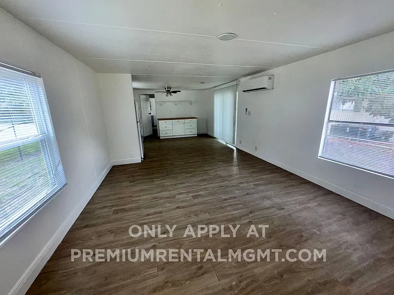 1145 S Christiana Ave — Photo 3