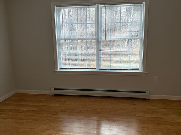 3rd image of 50 Brookside Dr APT F2