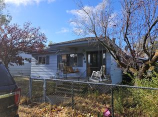 693 Stringtown Ave, Weed, CA 96094