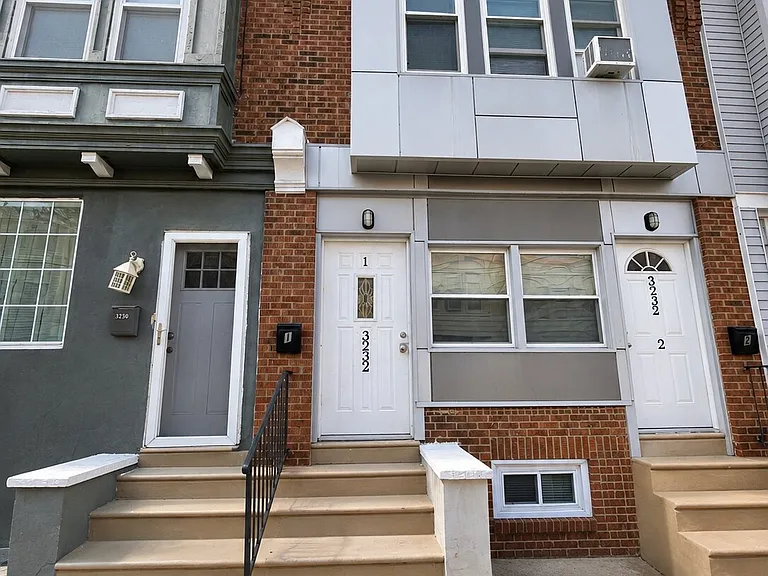 3232 N Dover St #1 — Photo 15