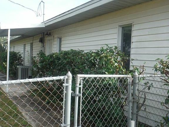 2nd image of 8525 SE Babcock St