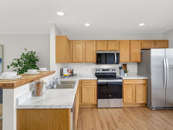 2nd image of 5034 Evergreen Dr N Unit 2