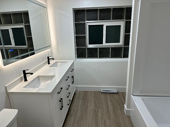 4th image of 2420 E Lambourne Ave