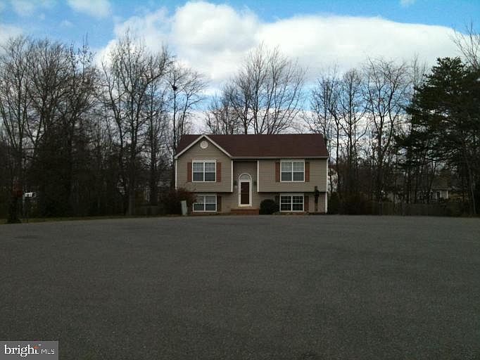 2nd image of 8616 Oak Glen Ct