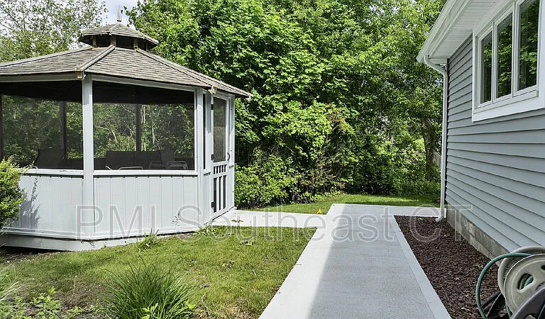 51 Lake Ave — Photo 37