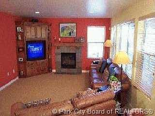 4th image of 5638 N Aspenleaf Dr