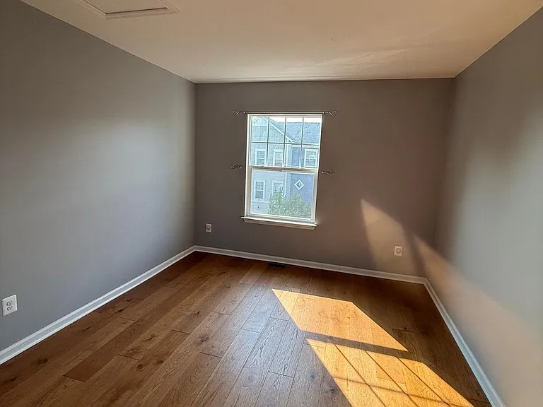 113 Gretchen Ct — Photo 11