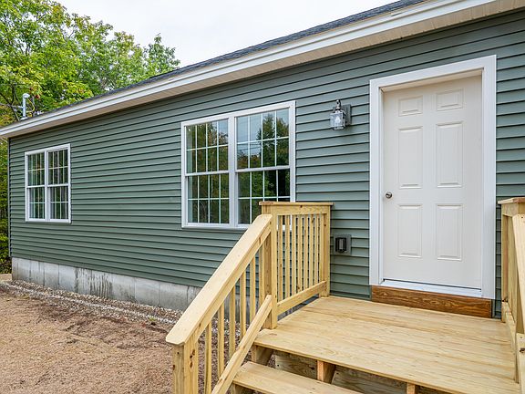 3rd image of 522 Maplewood Road #-