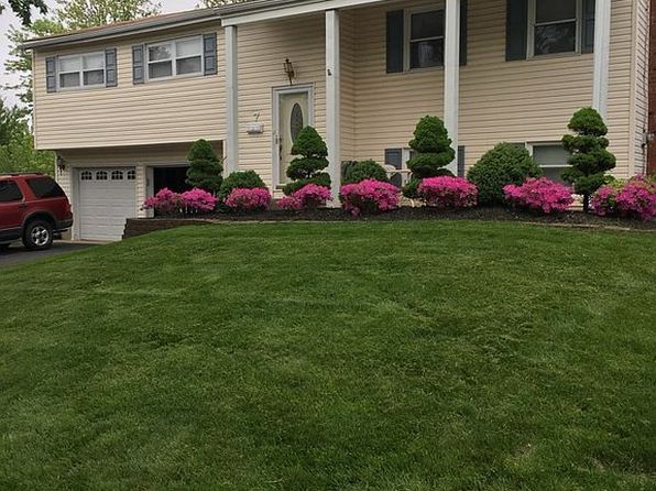 7 Cortland Dr