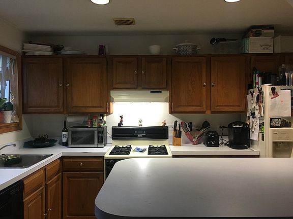 2nd image of 10624 Kenilworth Ave APT 4