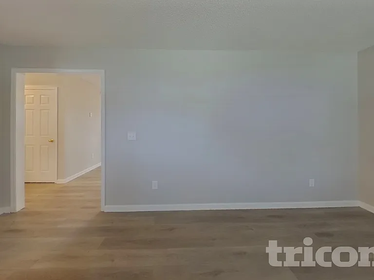 65 Sand Oak Ct — Photo 2