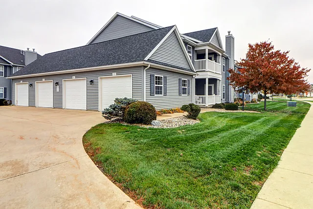 3020 E Stillwater Lndg photo 1