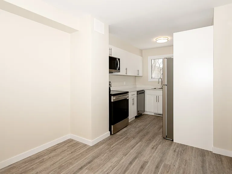 1415 Rothesay St #10 — Photo 7