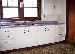 5th image of 617 Walker St