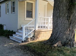 193 Hickory Dr, Troy, MI 48083