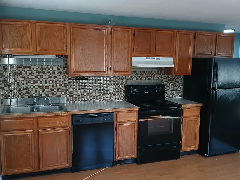 145 Woonasquatucket Ave #5 — Photo 11