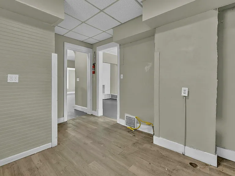 13317 Caine Ave — Photo 14