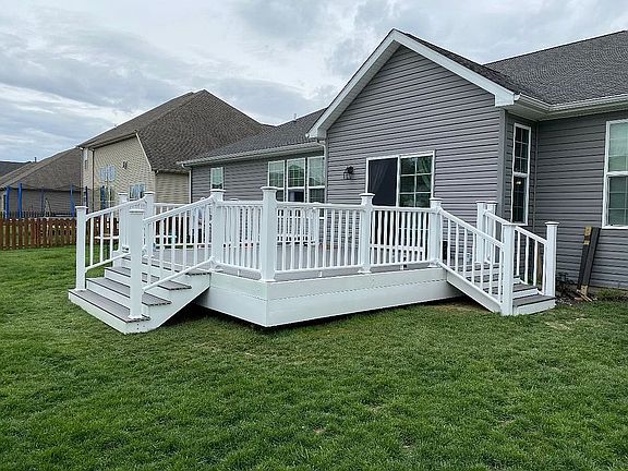 3rd image of 3790 Westmoreland Dr