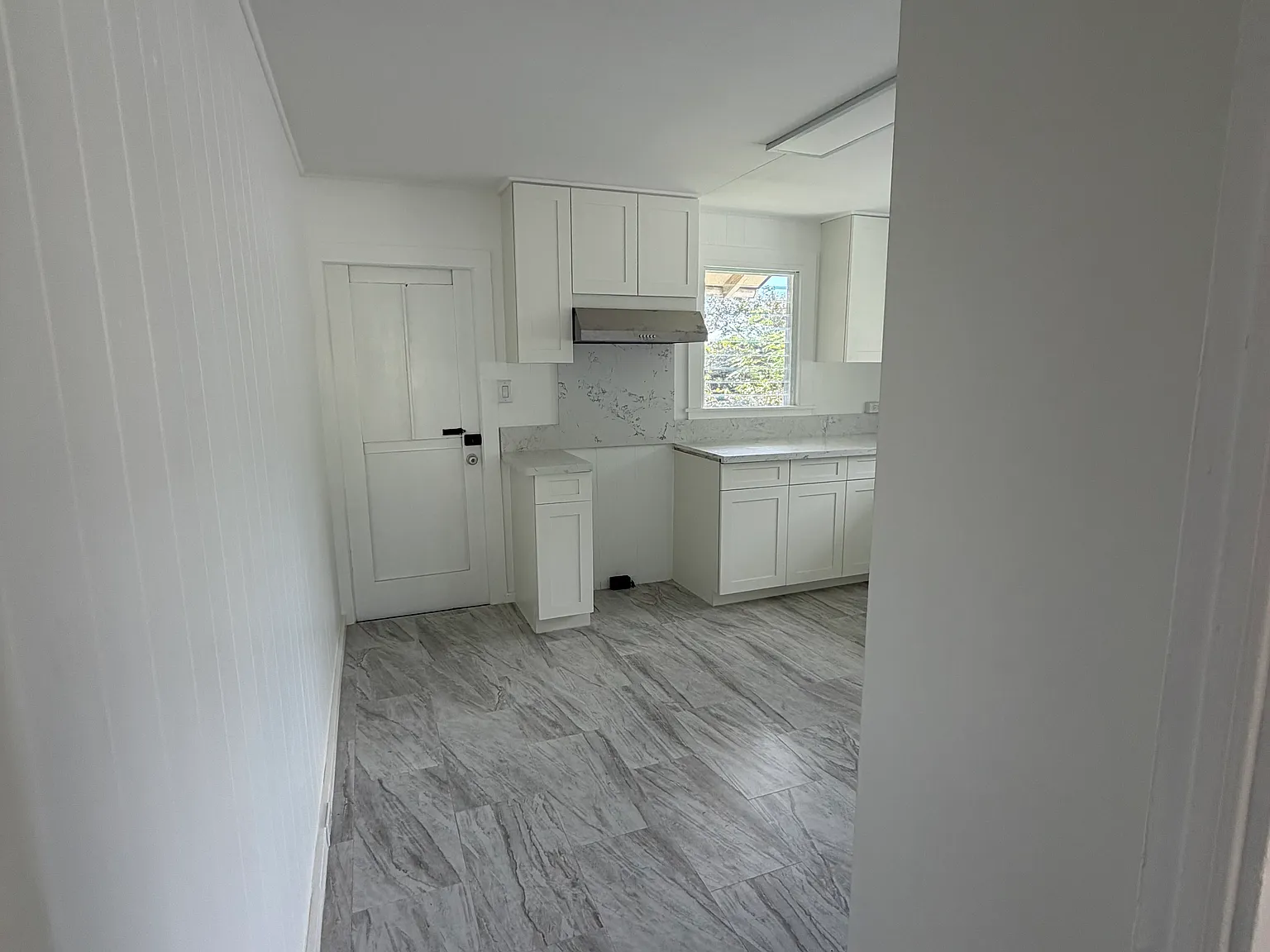 2 bed, $2,500 — Photo 4