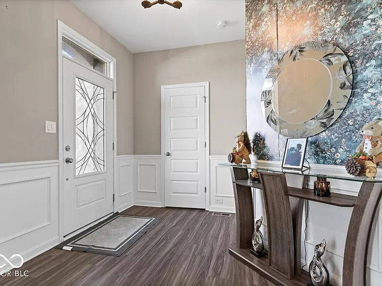 6037 Shallow Creek Ln — Photo 3